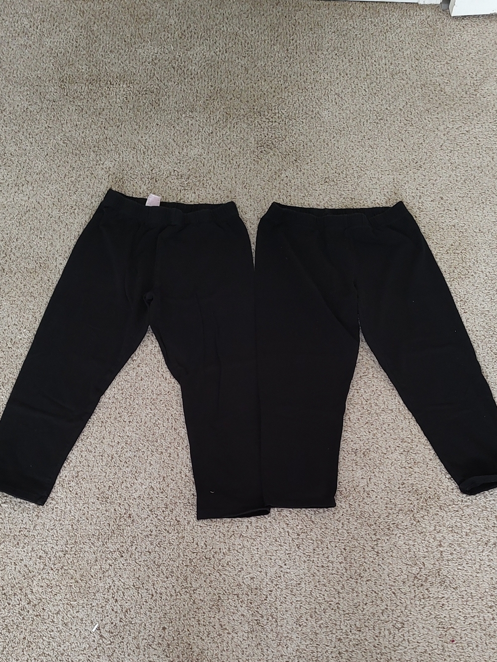 No Boundaries Black Capris - Women's Stretch Capri Pants (2 Pack)